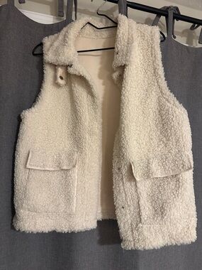 Cream Sherpa Vest - Cozy Layering Vest